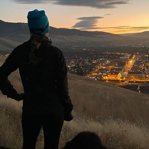 Meet your Posher, Esther